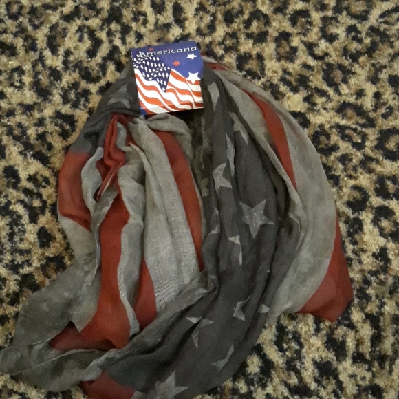 🇺🇲American flag USA infinity Scarf Distressed Wrap Accessory Vintage Fall NEW - Picture 2 of 3